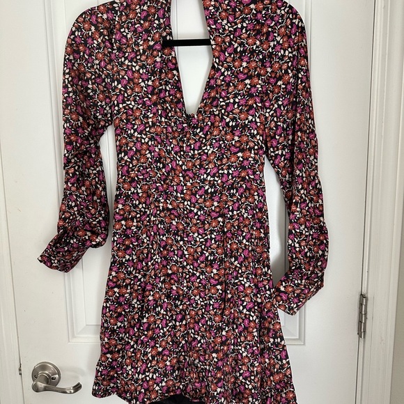 Floral Long-Sleeve Dress - Picture 3 of 6